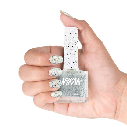 Nykaa Cookie Crumble Nail Enamel - Shade No 189 Mint Choco Chip (9ml)